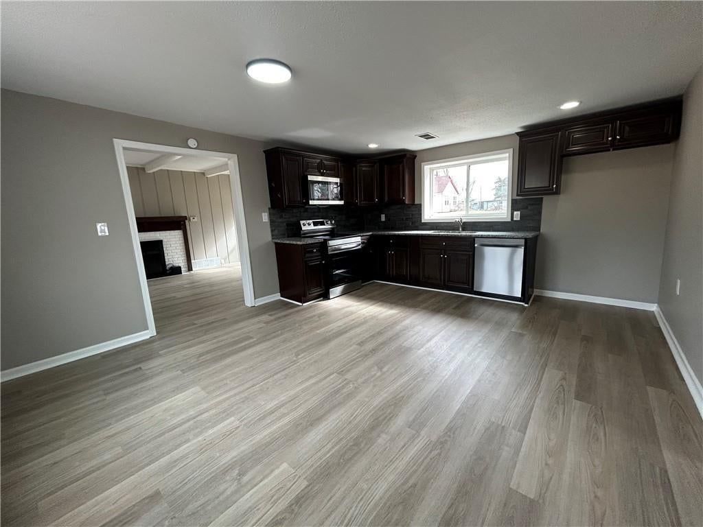 4703 N Hifner Street — photo 4