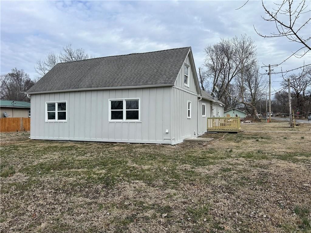4703 N Hifner Street — photo 16