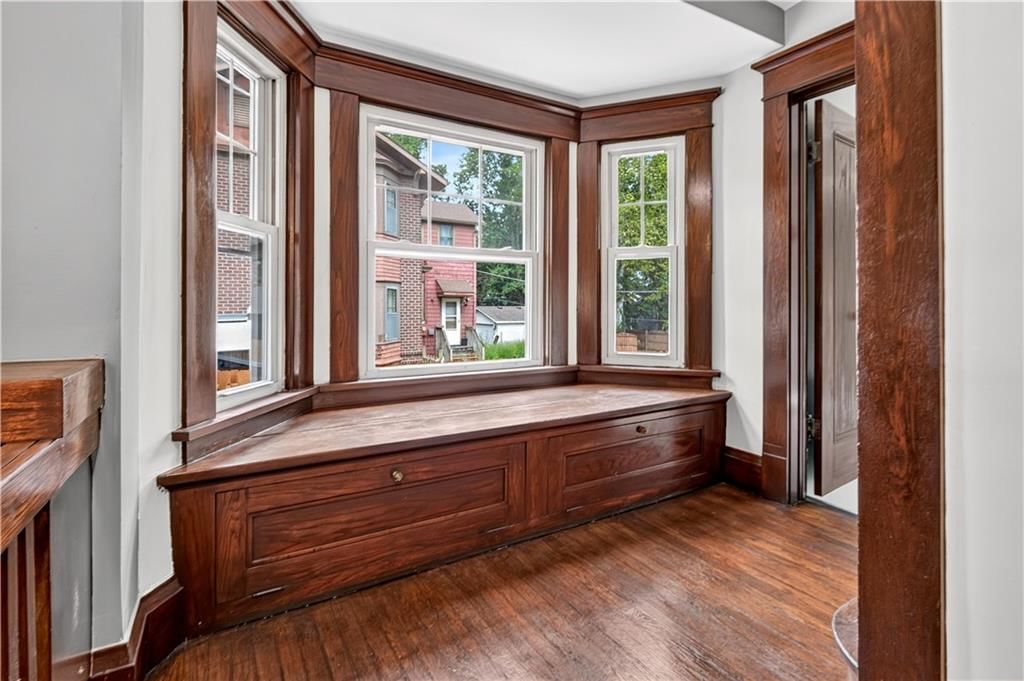 706 W 8th Street — photo 17