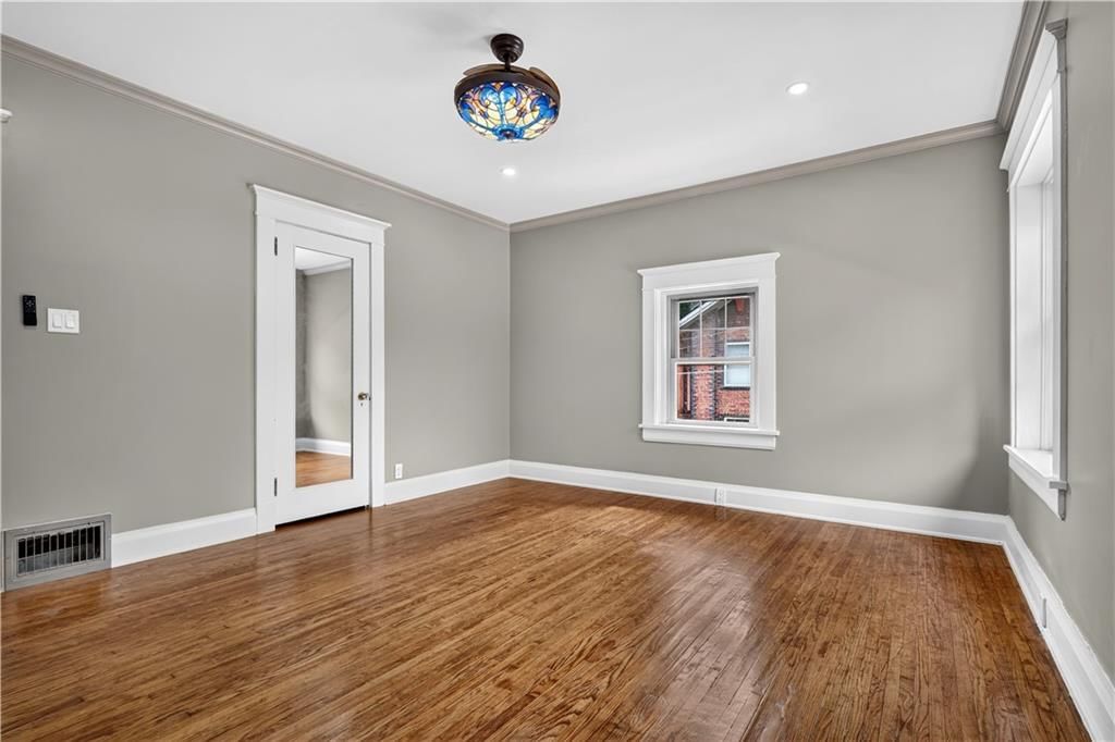 706 W 8th Street — photo 20