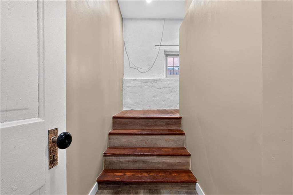 706 W 8th Street — photo 36