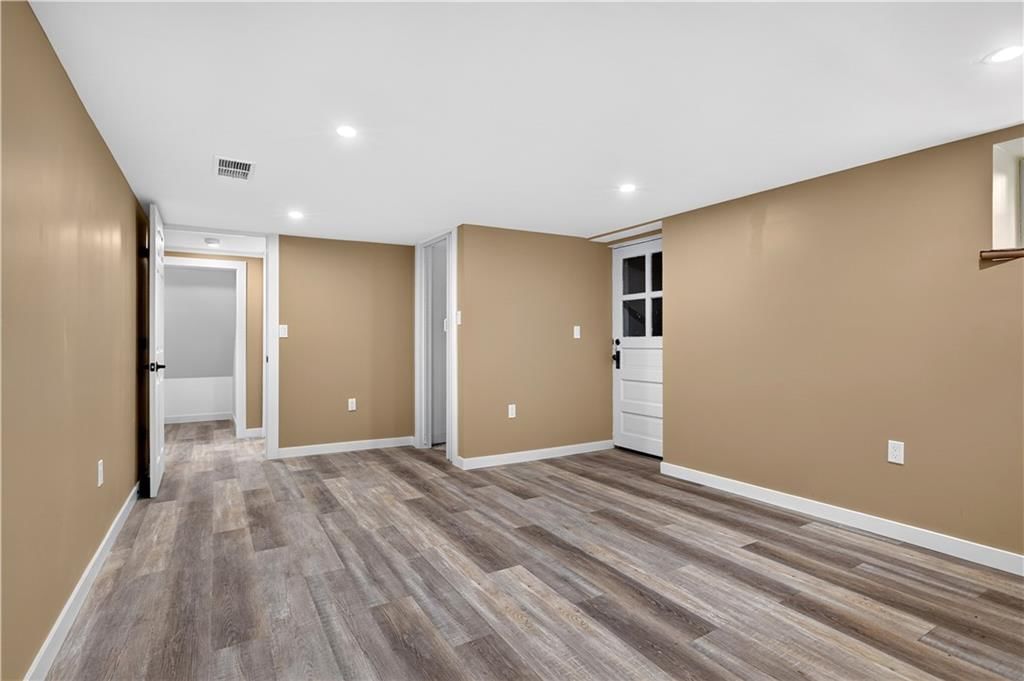 706 W 8th Street — photo 38