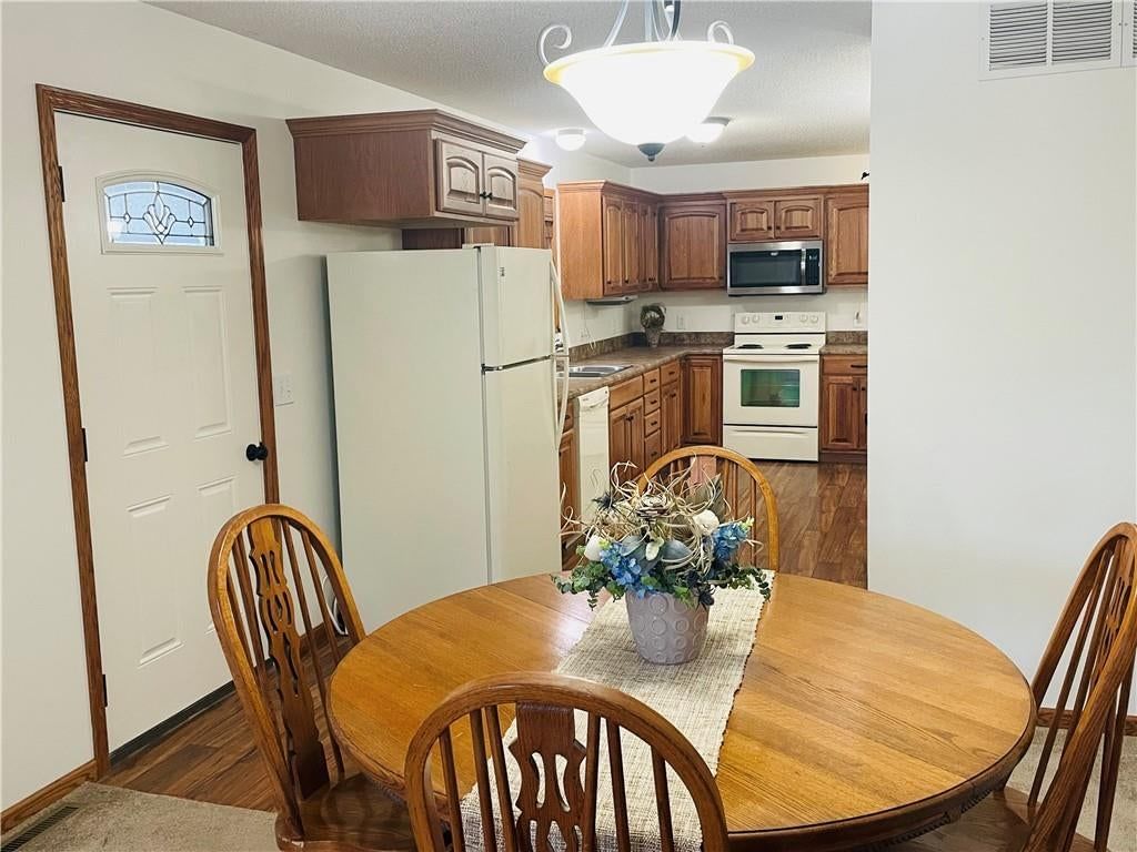 1832 Cleveland Terrace — photo 12