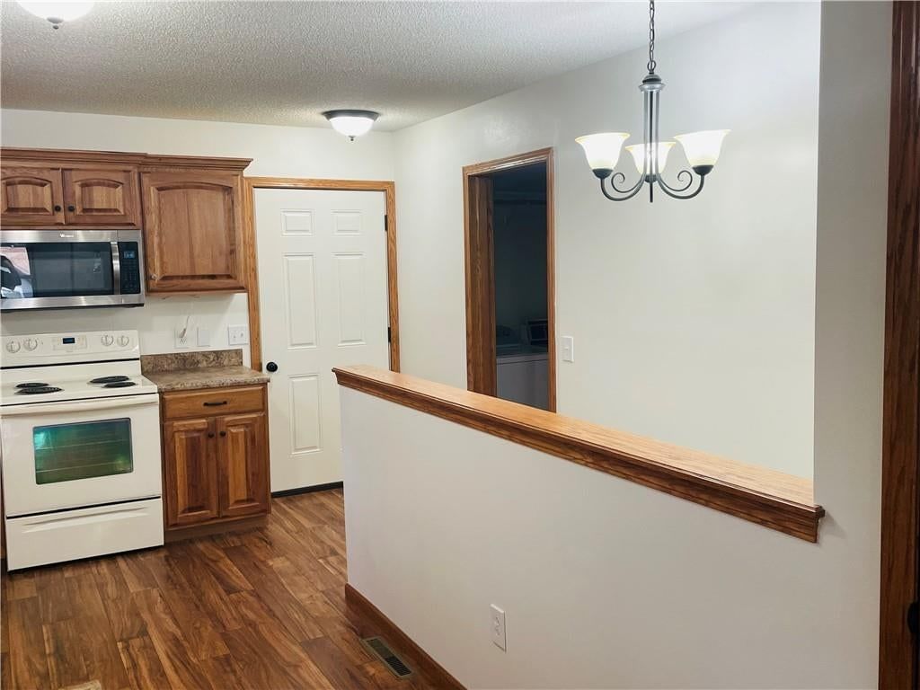 1832 Cleveland Terrace — photo 14