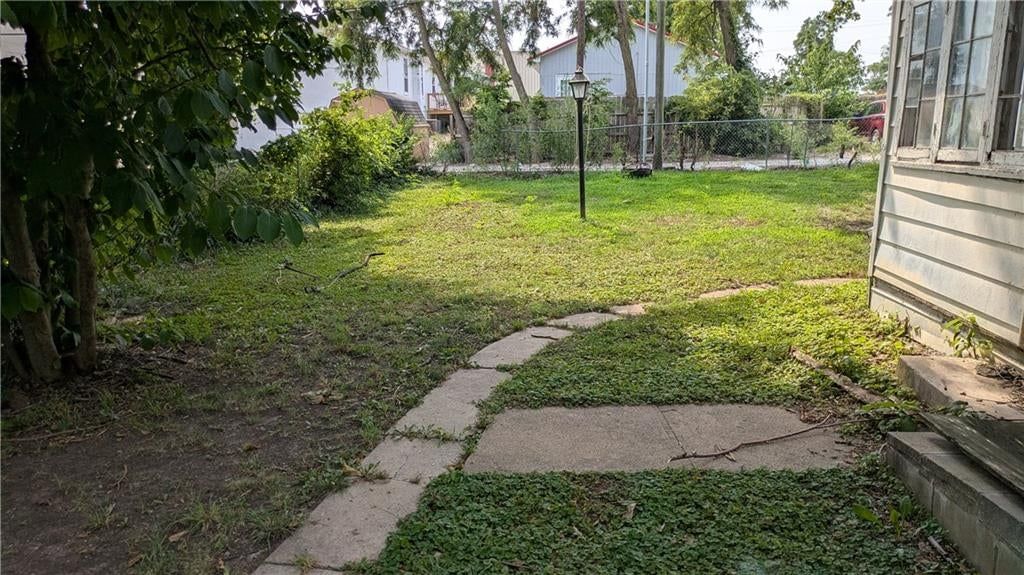 820 Vine Street — photo 18
