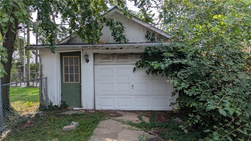 820 Vine Street — photo 21