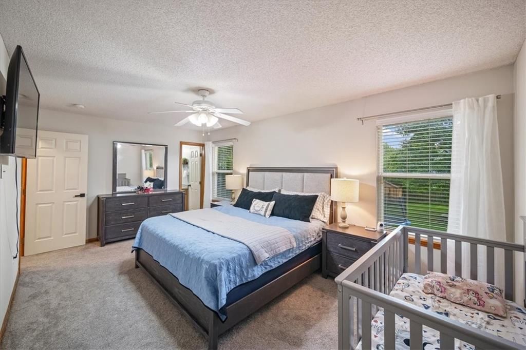 Photo 14 of 19 - 300-B N Buchanan Street, Olathe, KS 66061