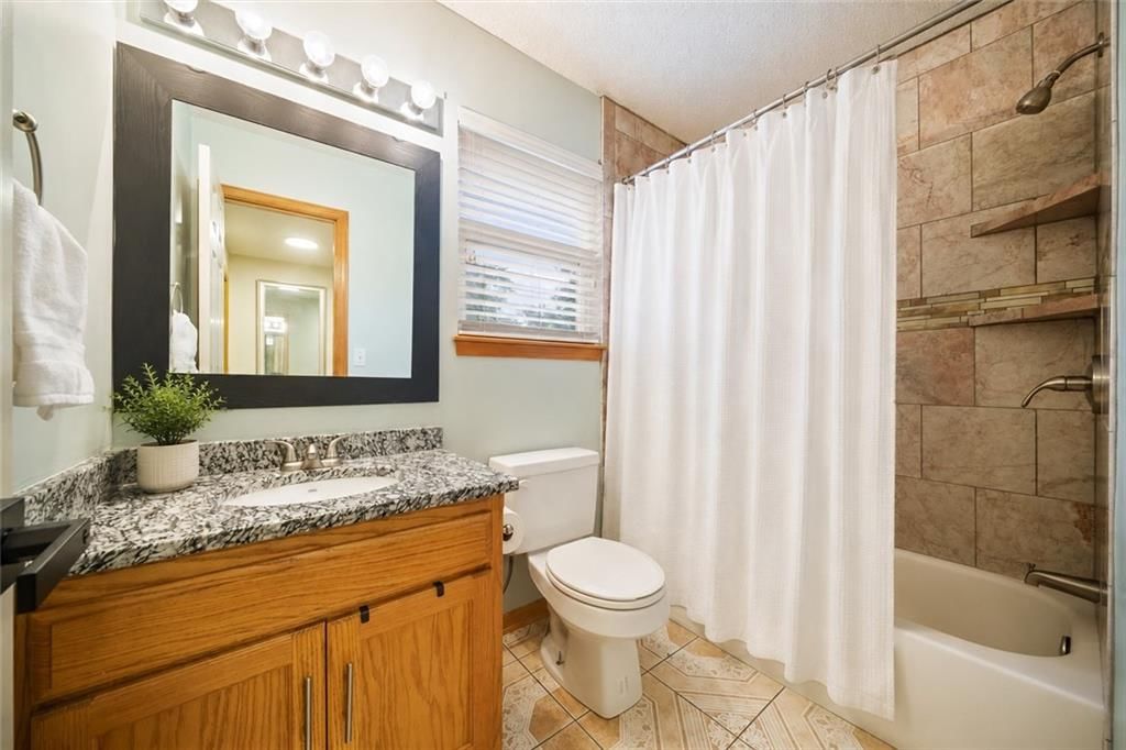 Photo 19 of 19 - 300-B N Buchanan Street, Olathe, KS 66061
