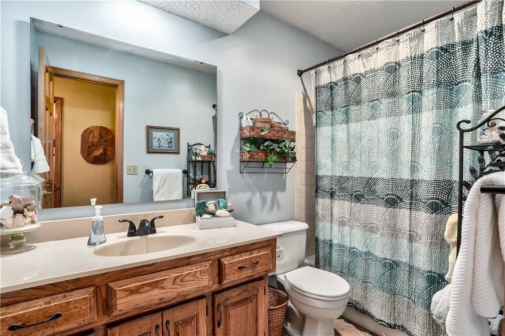 18502 W 114th Street — photo 24