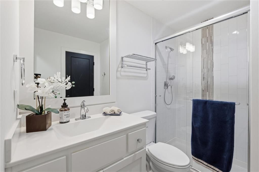 15728 Canterbury Street — photo 44