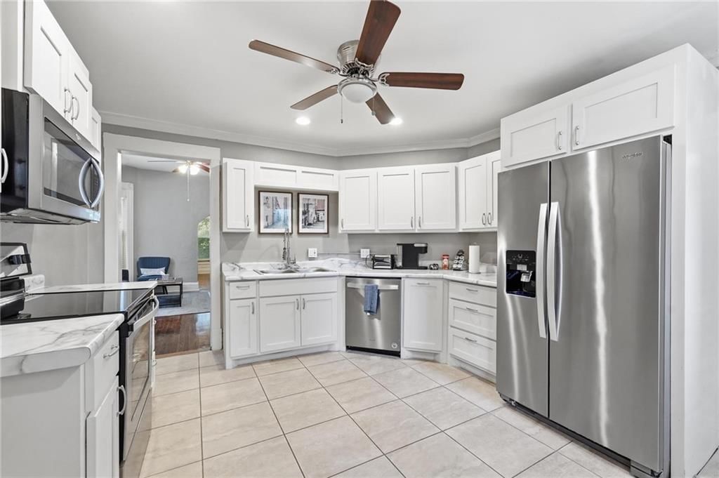327 Maple Boulevard — photo 3