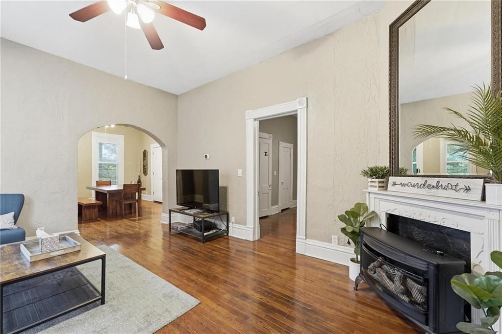 327 Maple Boulevard — photo 9