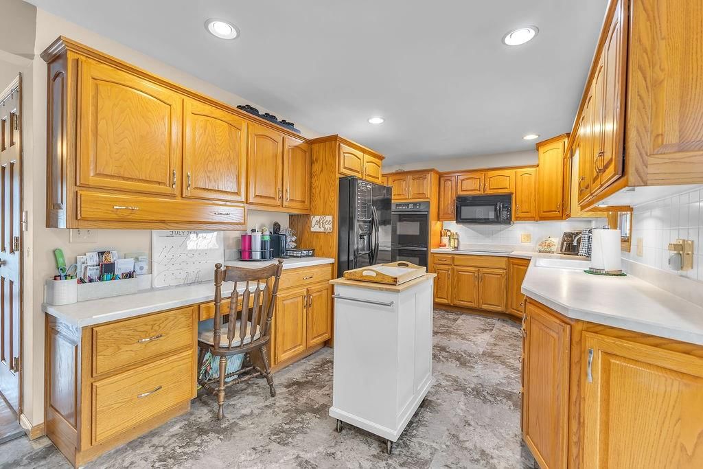 5001 Stonecrest Terrace — photo 5