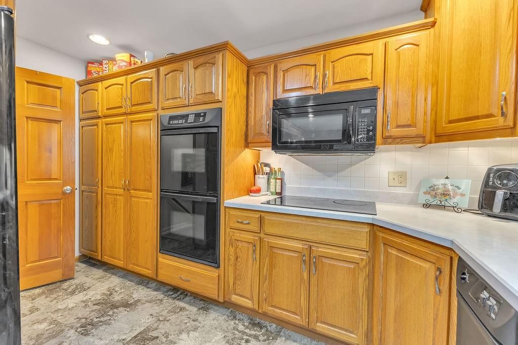 5001 Stonecrest Terrace — photo 7