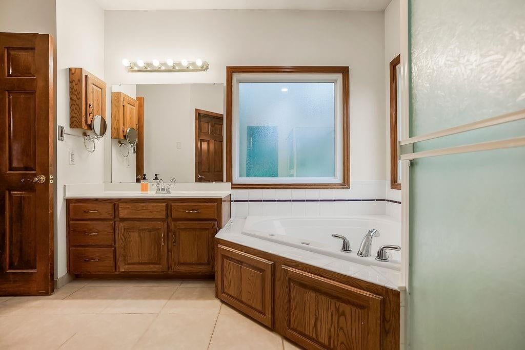 10500 NE 98th Street — photo 19