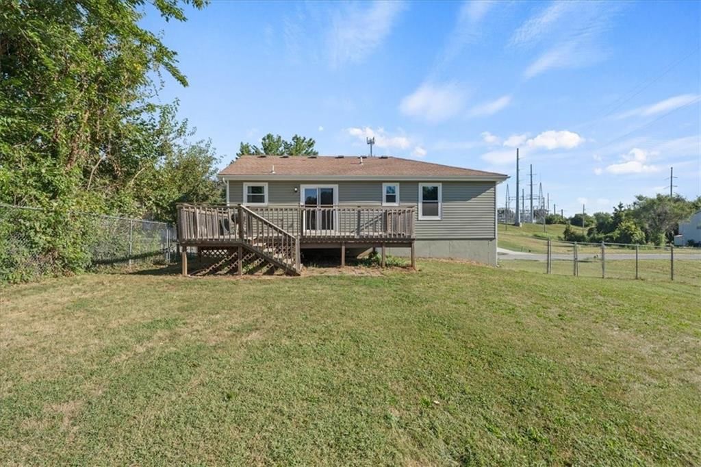 524 SE Steeple Lane — photo 17