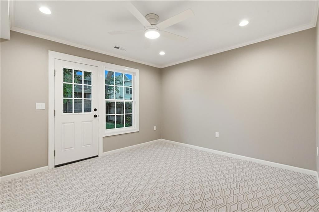 4331 Bell Street — photo 15
