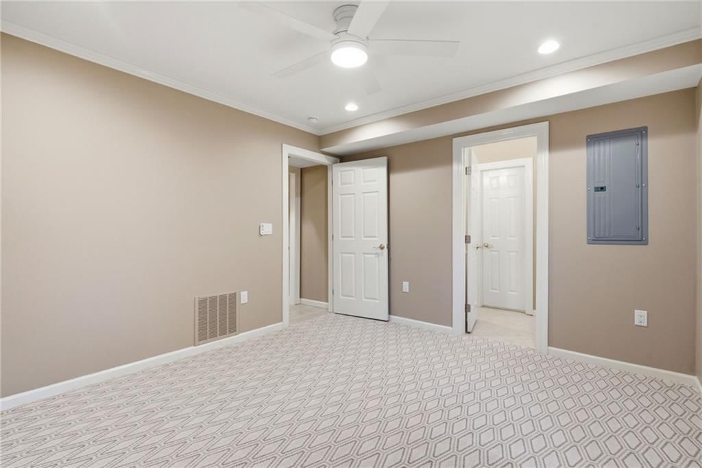 4331 Bell Street — photo 16