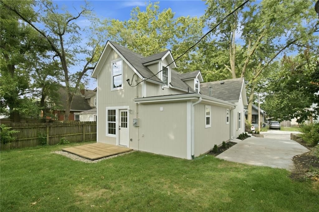 4331 Bell Street — photo 29