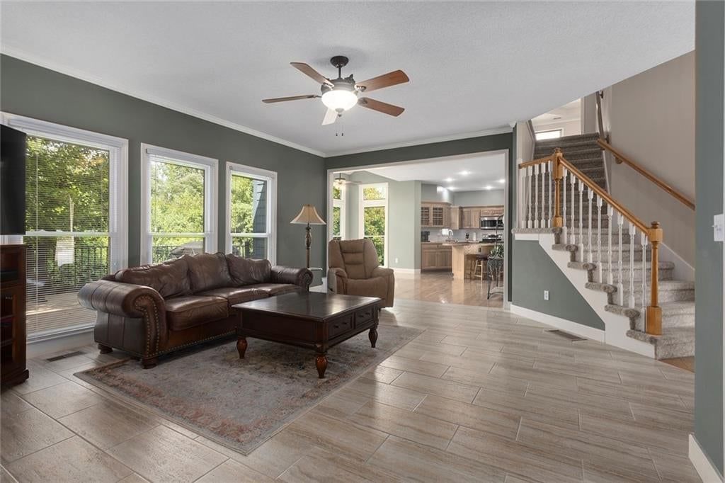 18360 W 116th Street — photo 3