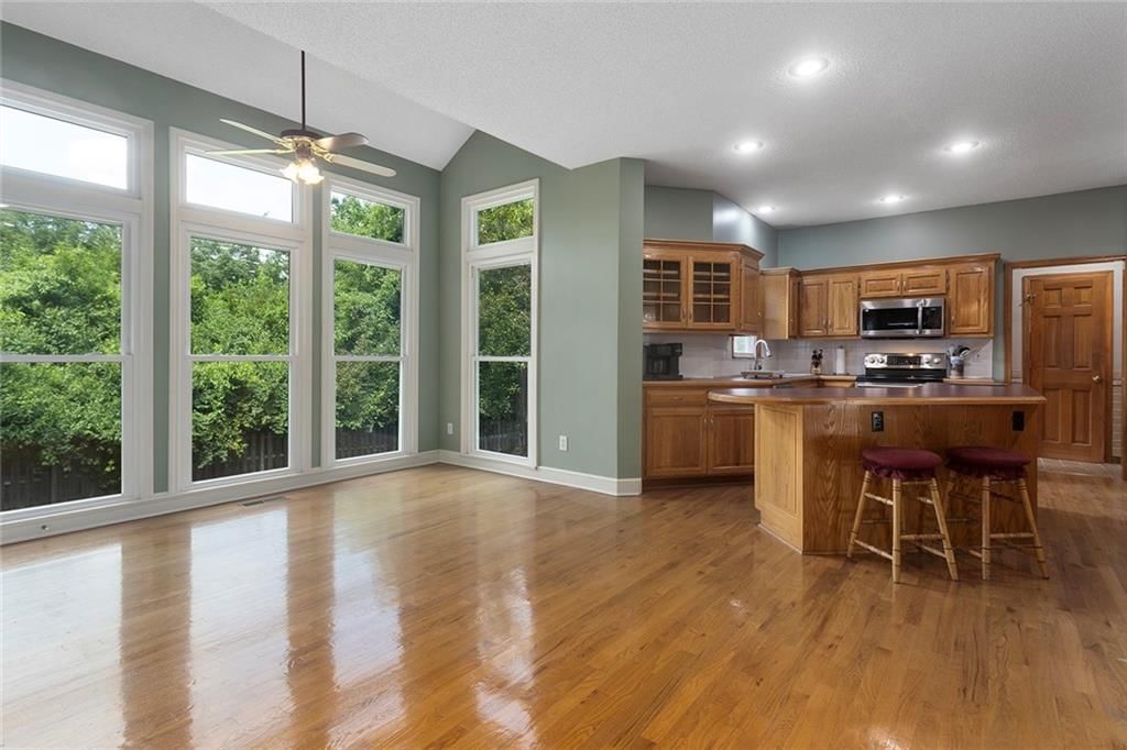 18360 W 116th Street — photo 5