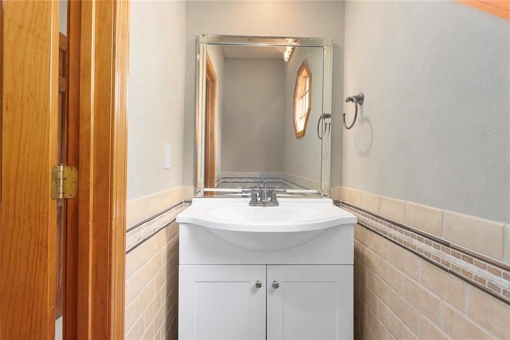 18360 W 116th Street — photo 10