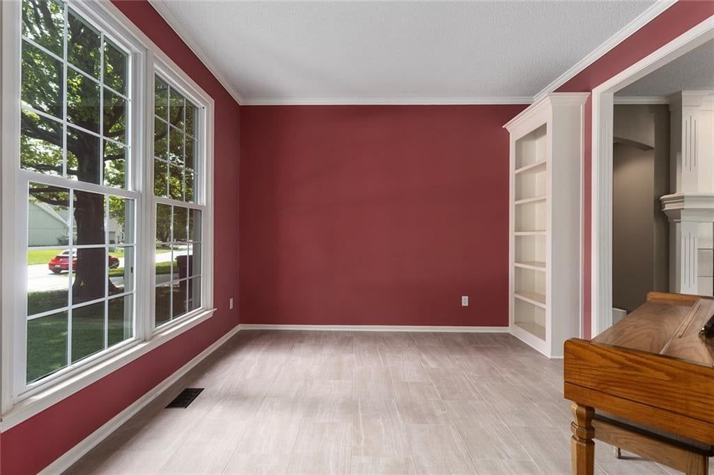 18360 W 116th Street — photo 12