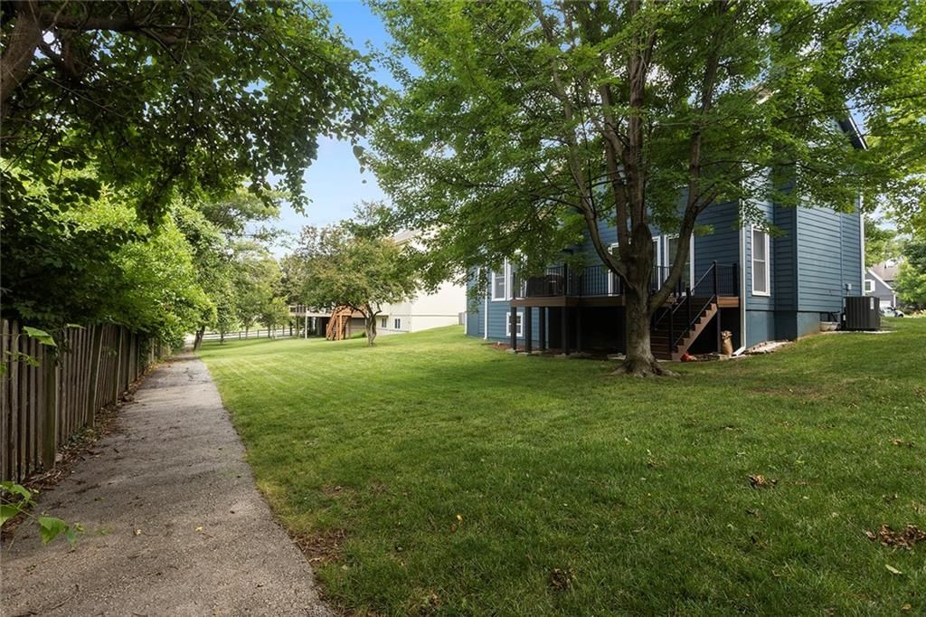 18360 W 116th Street — photo 34