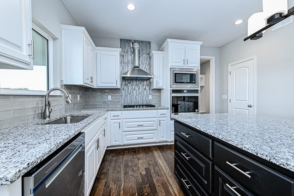 15635 Austin Court — photo 4