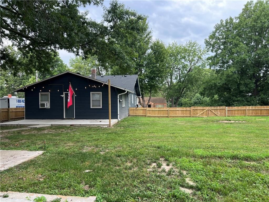 3745 N Indiana Avenue — photo 18