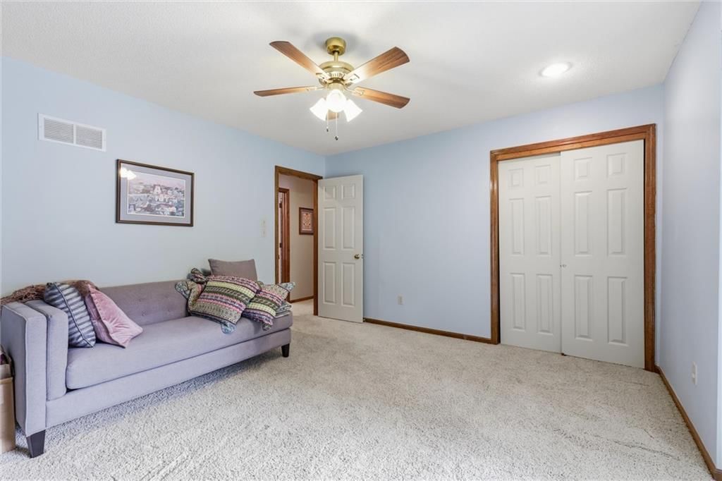 8531 Hallet Street — photo 7