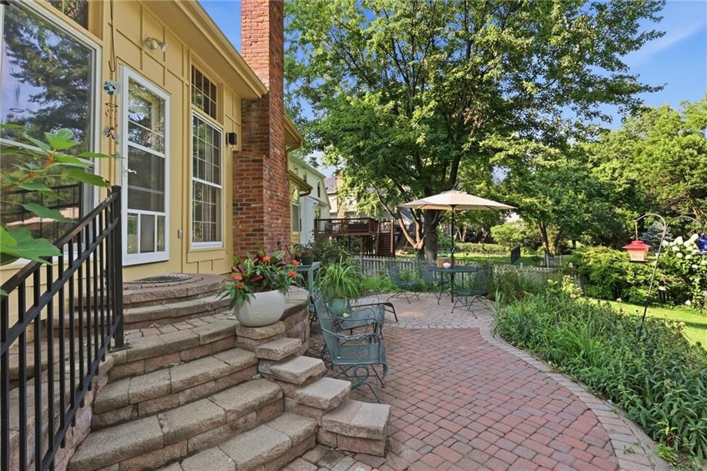 8531 Hallet Street — photo 14