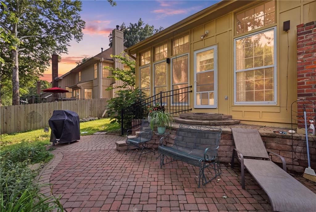 8531 Hallet Street — photo 16