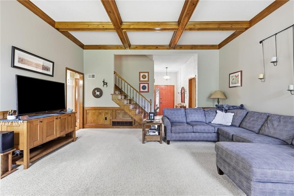 8531 Hallet Street — photo 34