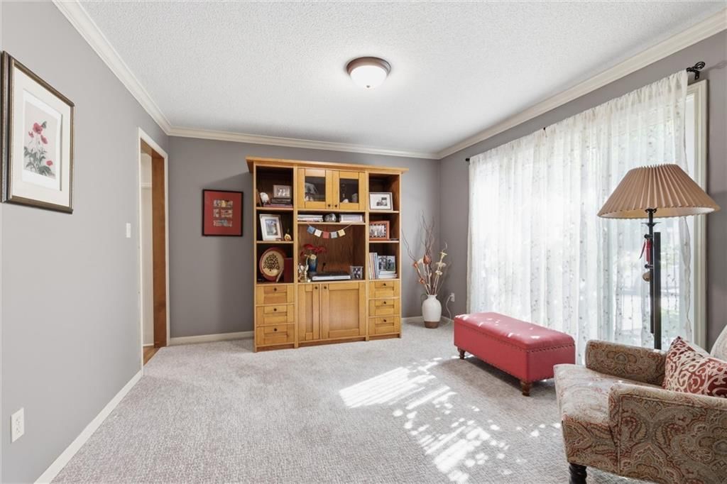 8531 Hallet Street — photo 35