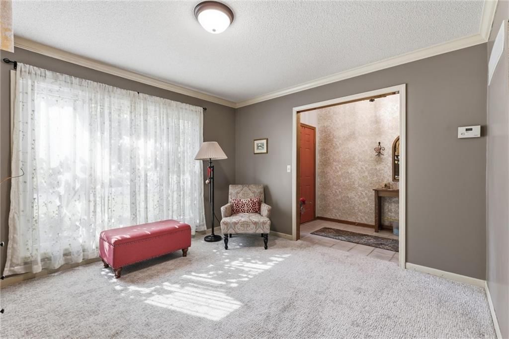 8531 Hallet Street — photo 36