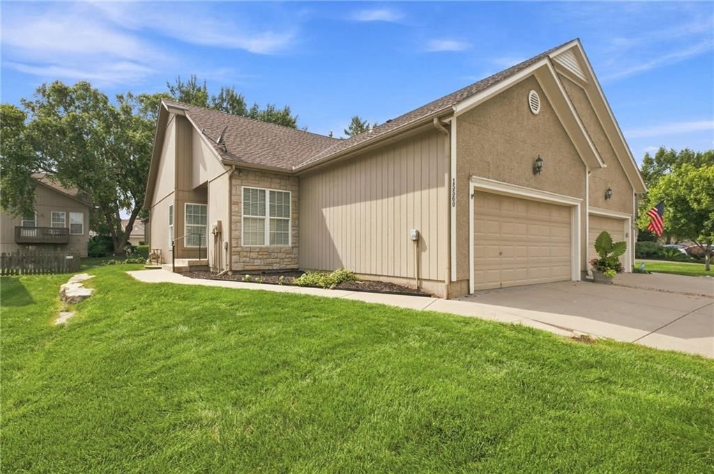 15560 Floyd Street — photo 1