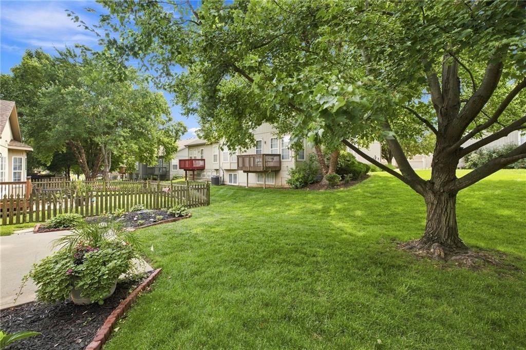 15560 Floyd Street — photo 36