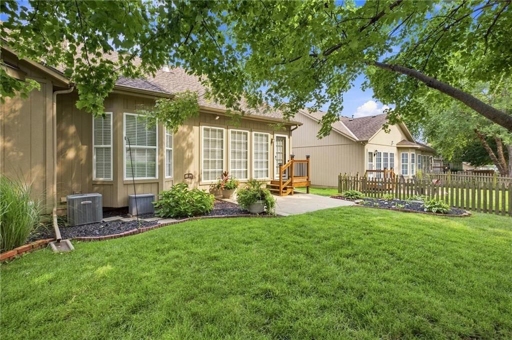 15560 Floyd Street — photo 47