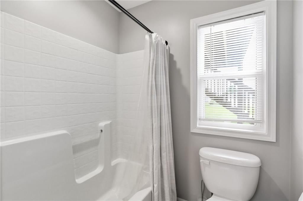 1311 N 158th Court — photo 36