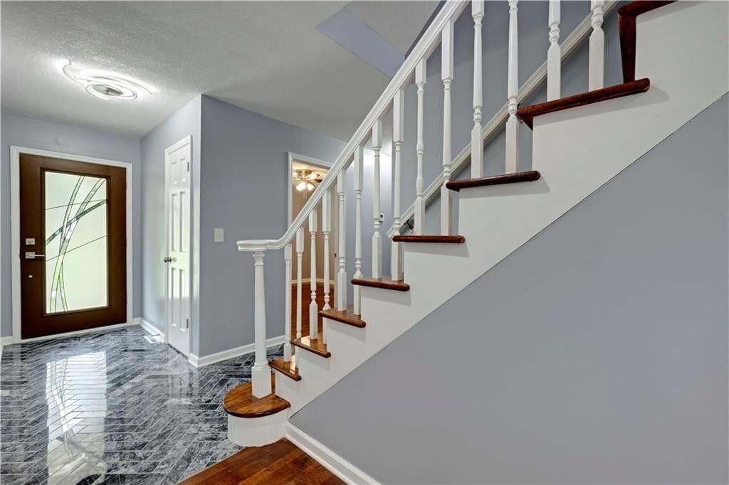 404 NW Briarcliff Road — photo 6