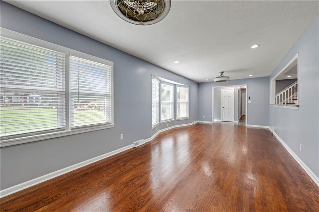 404 NW Briarcliff Road — photo 10