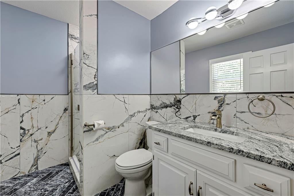 404 NW Briarcliff Road — photo 23