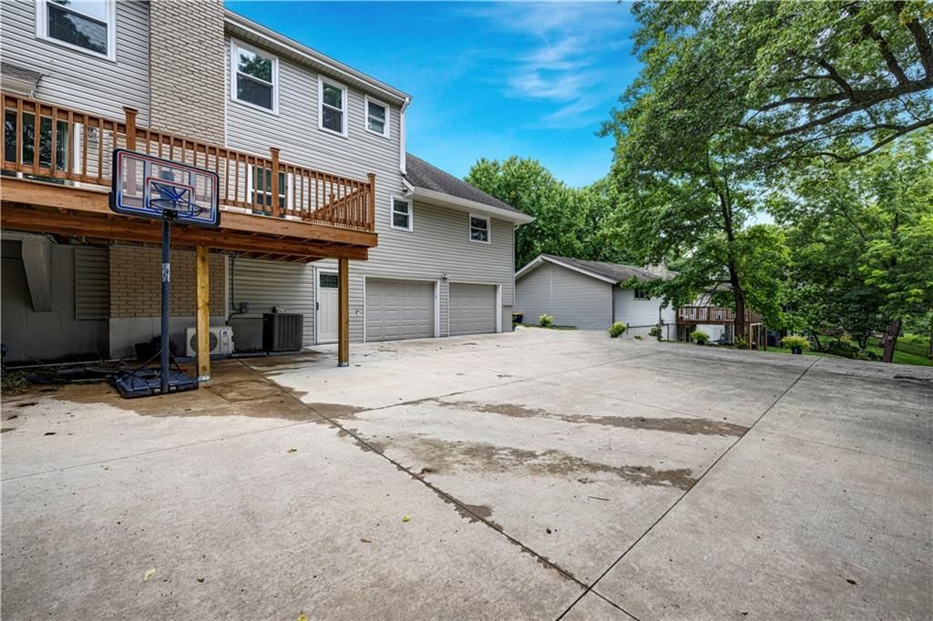 404 NW Briarcliff Road — photo 41
