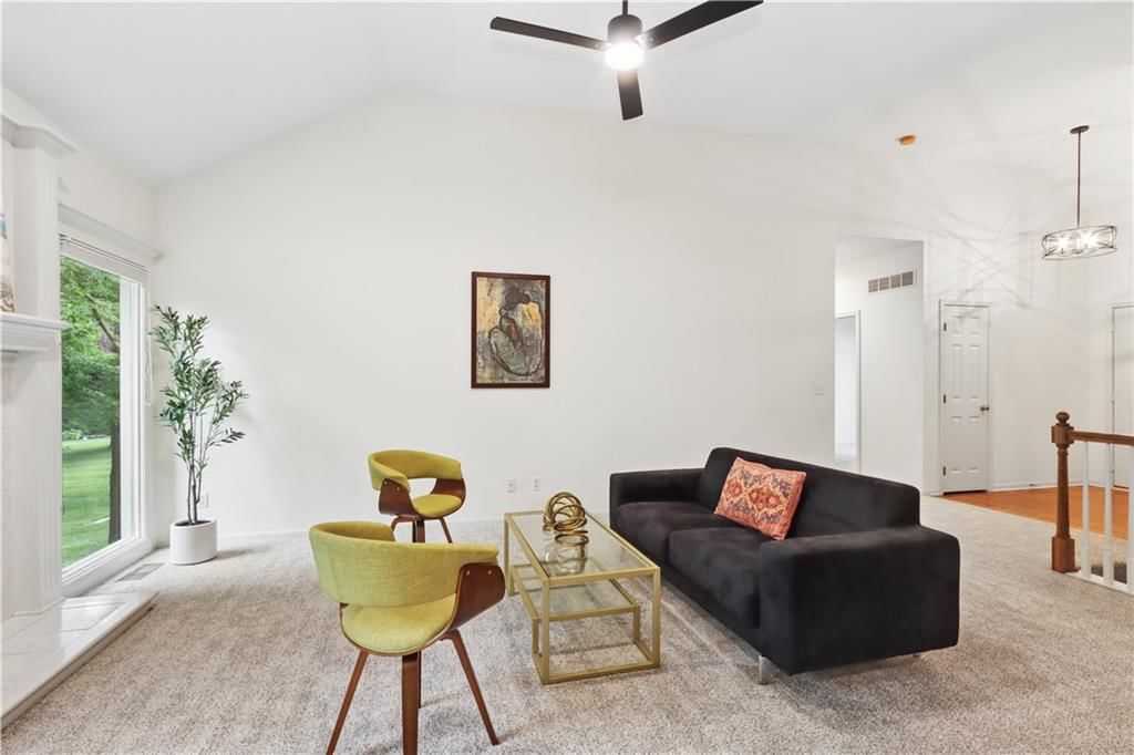 7723 N Conant Avenue — photo 3