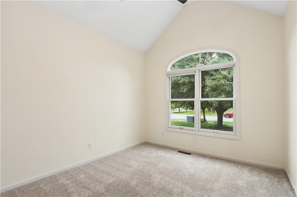 7723 N Conant Avenue — photo 11