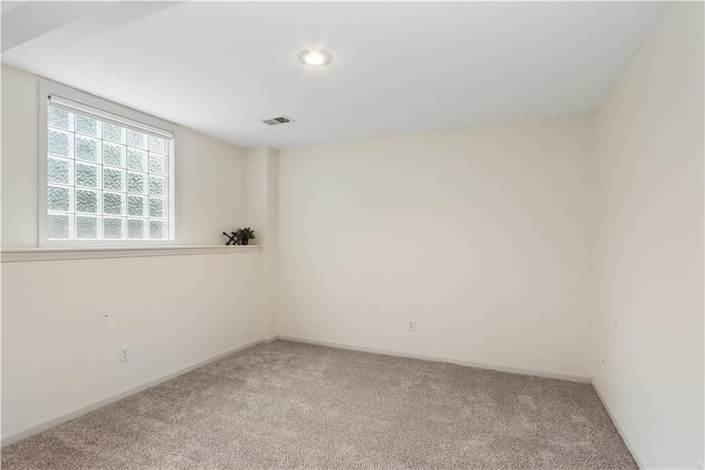 7723 N Conant Avenue — photo 15