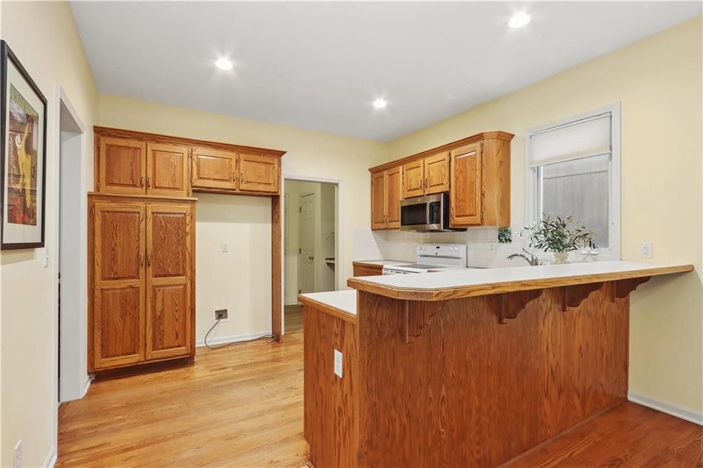 7723 N Conant Avenue — photo 17