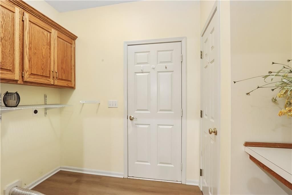 7723 N Conant Avenue — photo 18