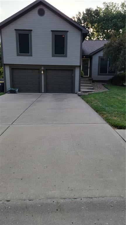 7022 N Hickory Street — photo 1